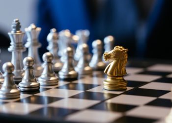 Leaning against the wind, politique miracle contre les crises ?